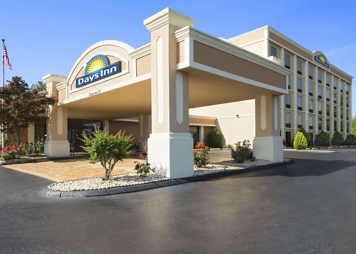 Days Inn By Wyndham Rome Downtown