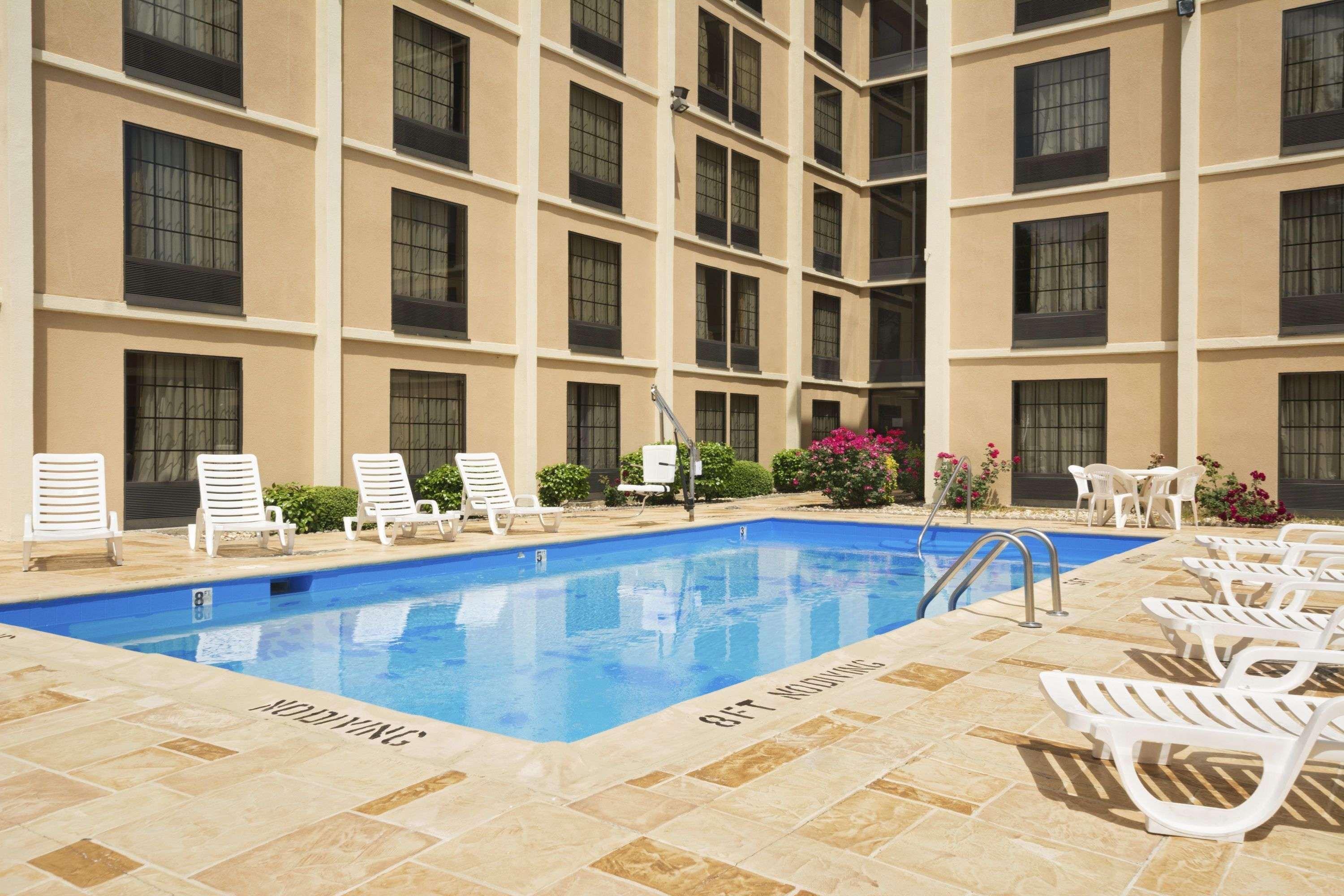 Days By Wyndham Downtown Hotel Rom