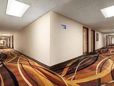 Days By Wyndham Downtown Hotel