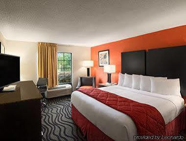 Hotel Days By Wyndham Downtown